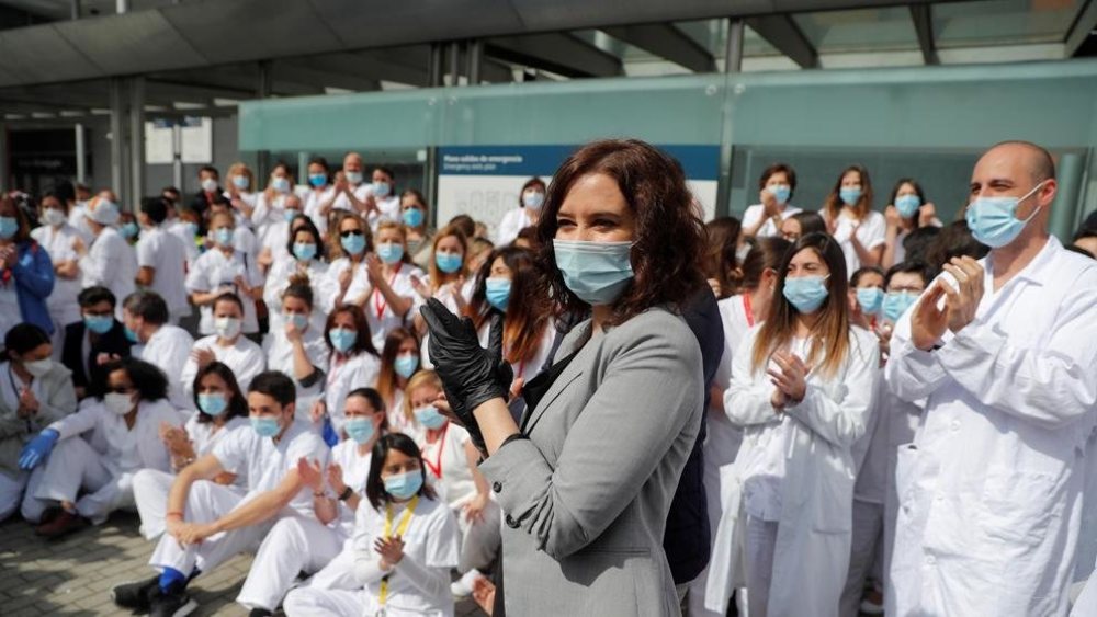 La presidenta madrileña, Isabel Díaz Ayuso, durante el acto de clausura del hospital de Ifema