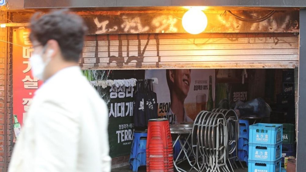 Seúl cierra todos sus bares, discotecas y clubes tras sufrir un repunte de la pandemia