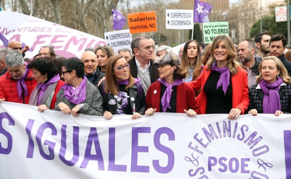 Las vicepresidentas Carmen Calvo y Nadia Calviño o los ministros Fernando Grande-Marlaska e Isabel Celáa acudieron a la manifestación del 8M junto a Begoña Gómez, mujer de Pedro Sánchez