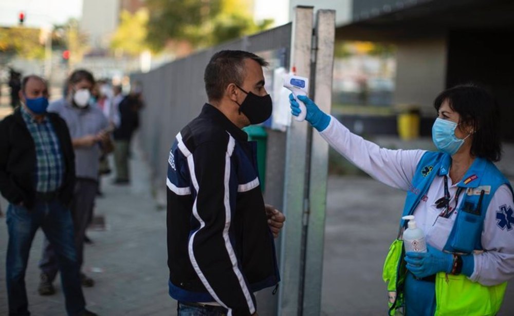 España afronta la necesidad de imponer nuevas restricciones para frenar el coronavirus