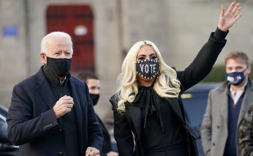 Joe Biden junto a Lady Gaga en el cierre de campaña del candidato demócrata