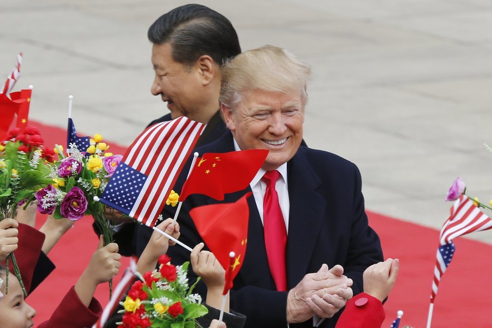 Trump lima asperezas con China en plena crisis del coronavirus