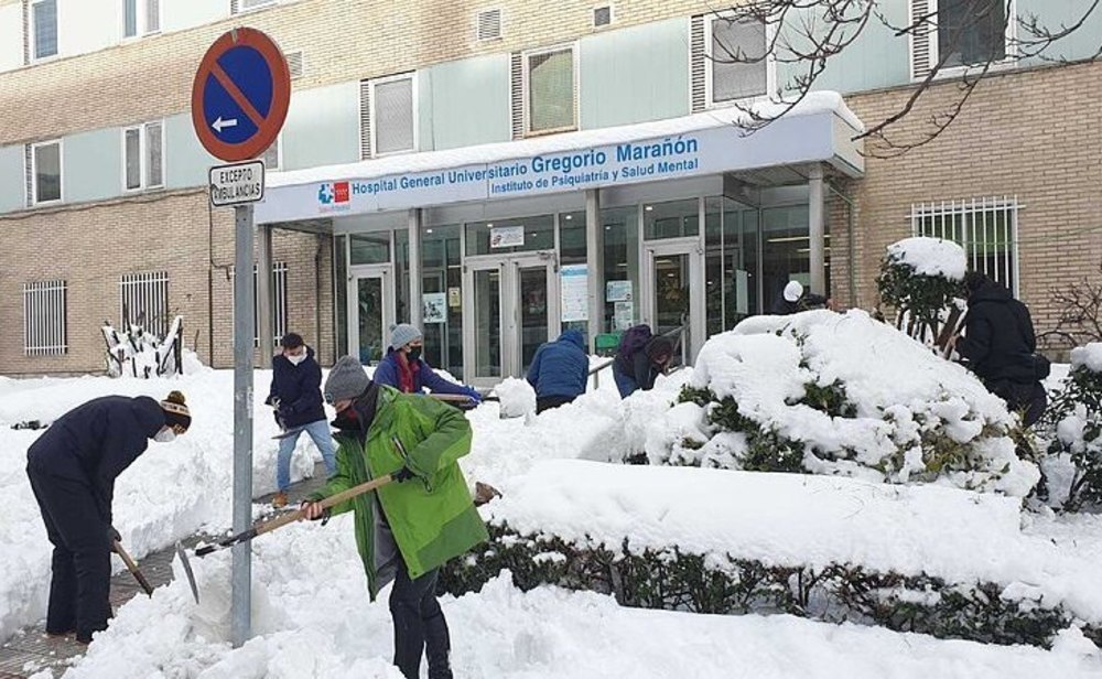 Los hospitales de Madrid han vivido un duro fin de semana por la nieve dejada por el temporal Filomena