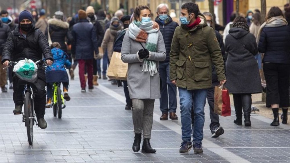 La tercera ola de coronavirus se desboca en España