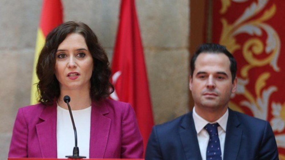 La presidenta madrileña, Isabel Díaz Ayuso, junto al vicepresidente, Ignacio Aguado