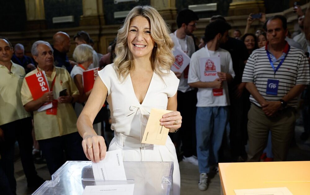 Yolanda Díaz, candidata de Sumar, vota el 23J