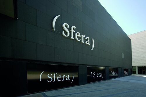 El Corte Inglés cierra 52 tiendas de Sfera
