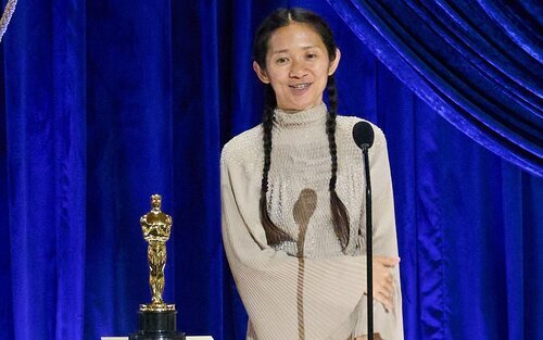 Chloé Zhao, segunda mujer en ganar el Oscar a Mejor Dirección