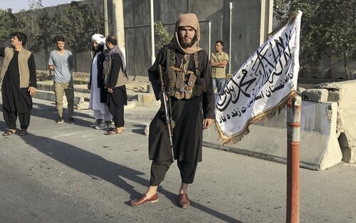 Militares talibanes en Kabul (Afganistán)