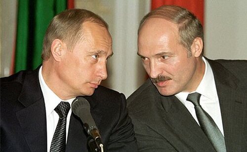 Putin y Lukashenko durante iba reunión de la OTSC