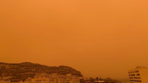 Cielo naranja en Murcia debido a la calima