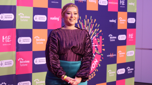 Ronela Hajati en la alfombra rosa de Barcelona.