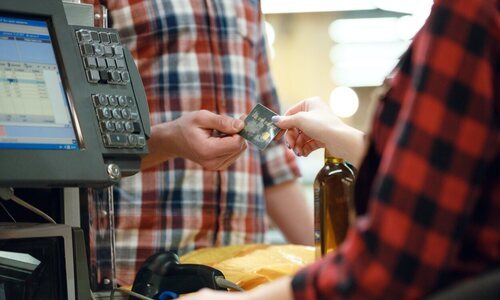 Las tarjetas de fidelización de los supermercados ofrecen descuentos