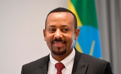 Abiy Ahmed Ali ha pasado de recibir el Premio Nobel de la Paz  en 2019 a ser acusado de genocidio en dos años