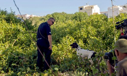 La policía portuguesa buscando inidicos de Madeleine
