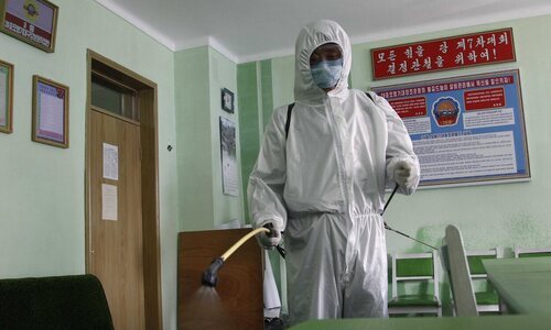 Trabajos de desinfección en Pyongyang (abril 2020)