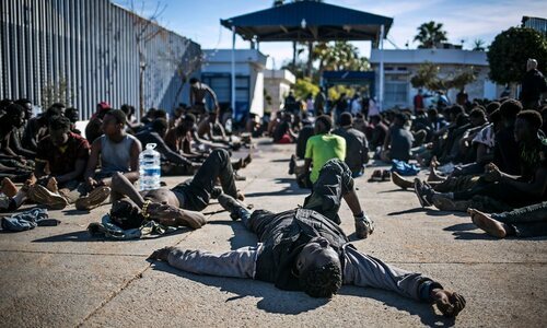 Migrantes en la frontera entre Marruecos y España