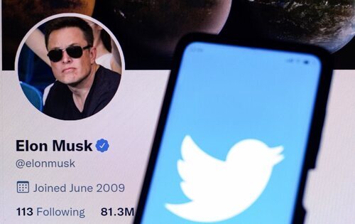 Perfil de Elon Musk en Twitter