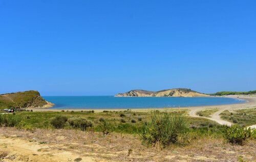 Una vista panorámica de la Laguna de Narta