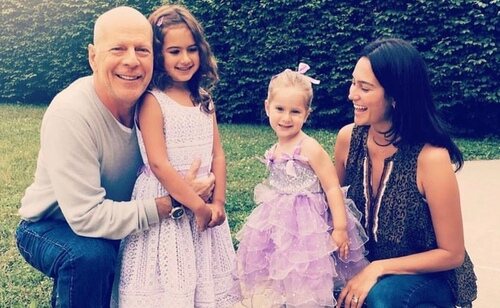 Bruce Willis junto a su familia