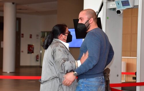 María del Monte y Antonio Tejado en el funeral de Juan Carlos Tejado en 2021