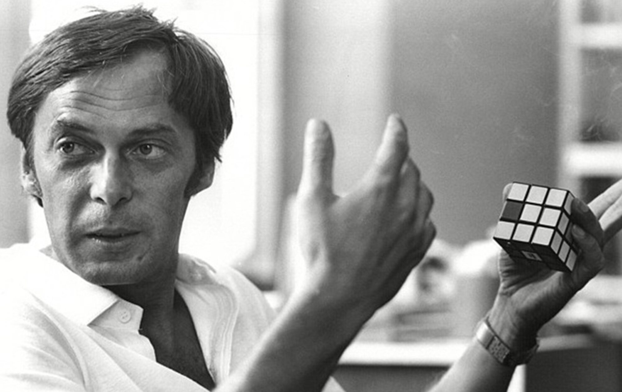 Historia del Cubo de Rubik, el invento del profesor Erno Rubik que solo ...