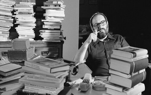 El escritor Umberto Eco