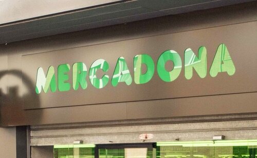 Mercadona refuerza la plantilla de sus supermercados