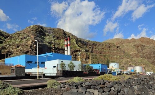 El origen del apagón en La Palma se ha situado en la central de Los Guinchos