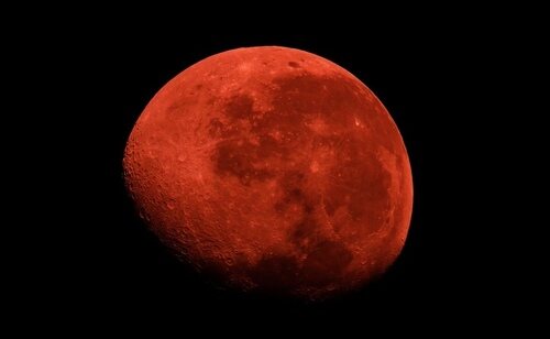 La Luna de fresa es el evento astronómico de junio de 2025