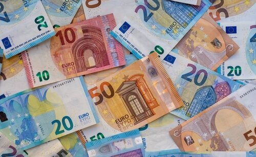 Las personas que ordenan los billetes por su cuantía presentan rasgos psicológicos comunes