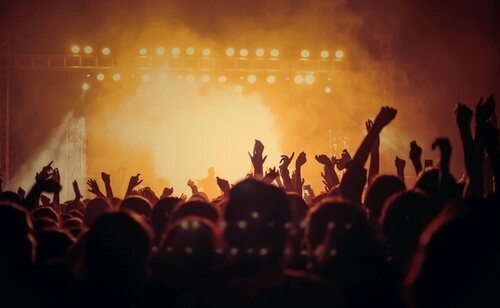 La OCU indica prácticas habituales en festivales en España que son abusivas