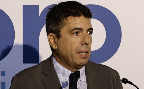 Carlos Mazón hablaba sobre fútbol en el peor momento de la DANA