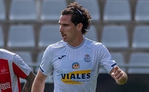 El futbolista Nacho Ruiz ha denunciado insultos homófobos durante un partido de fútbol