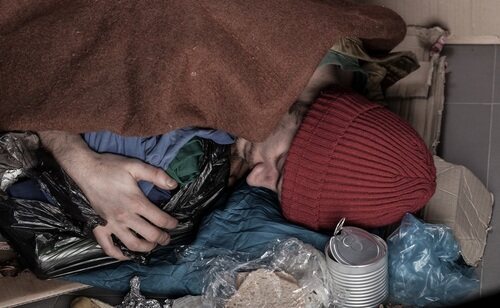 Persona en situación de pobreza