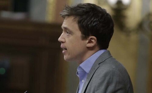 La Fiscalía se sitúa del lado de Errejón y pide el archivo del caso