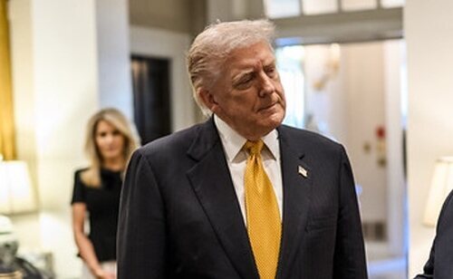 Donald Trump aparece mencionado en los archivos de Jeffrey Epstein