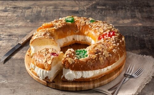 La OCU analiza los roscones de Reyes vendidos en supermercados en España