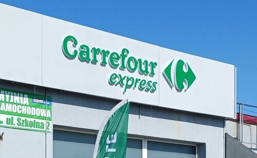 Carrefour cambia el horario de sus supermercados en Nochevieja y Año Nuevo