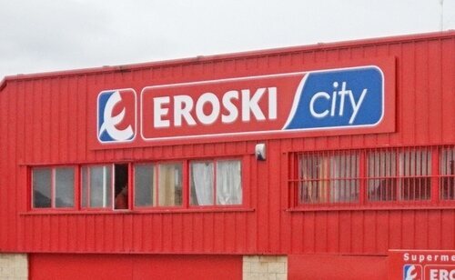 Eroski cambia el horario de sus supermercados en Nochevieja y Año Nuevo