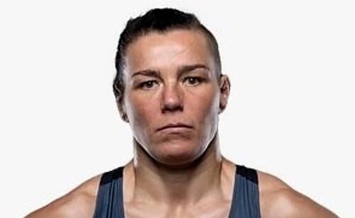 La luchadora de MMA Sinéad Kavanagh ha sido detenida por violencia doméstica