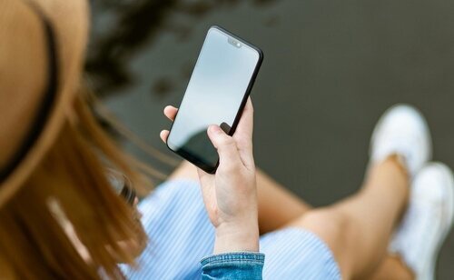 La IA Grok estaba recreando masivamente desnudos e imágenes pornográficas