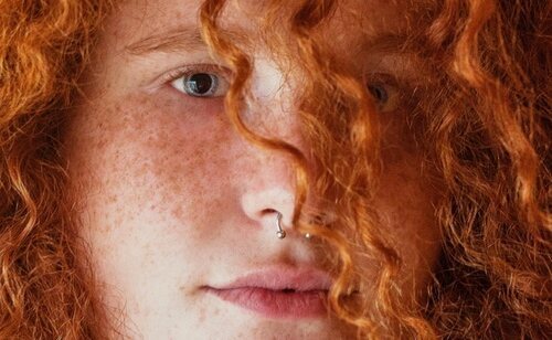 Un estudio determina una cualidad beneficiosa de la que disfrutan las personas pelirrojas