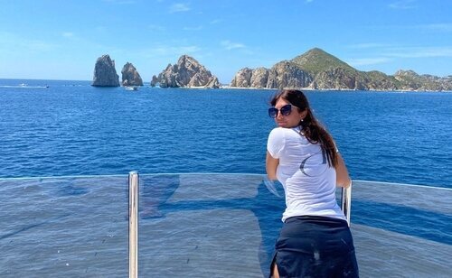 María Florencia Mainet dejó atrás un trabajo de oficina para embarcarse en yates de lujo