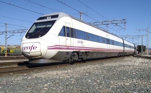 Pablo trabaja como maquinista en trenes Alvia de Renfe