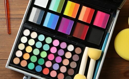 Sanidad recomienda evitar el uso de los productos señalados en la alerta sanitaria