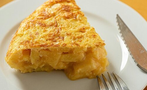 La tortilla de patatas de Mercadona es uno de los productos más reclamados en sus supermercados