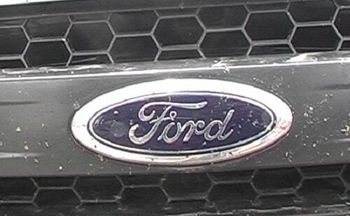 Los vehículos Ford afectados incendian por un cortocircuito