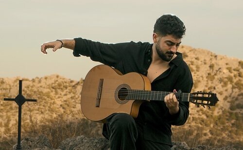 El cantante Gonzalo Alhambra presenta Me voy pa Andalucía y prepara el lanzamiento de su disco Origen