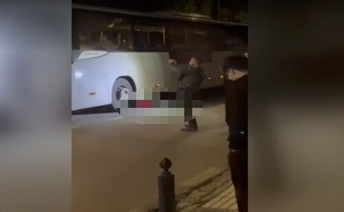 El joven falleció tras ser atropellado por el autocar.